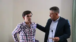 Entregan cédula de identidad a primer refugiado en Venezuela