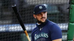 Luis Torrens tiene nuevo equipo en las Grandes Ligas