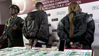 GNB captura a dos delincuentes con fuerte suma en pesos colombianos