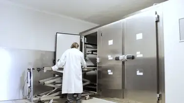 Extrabajadora de la morgue comercializaba esto por Facebook Extrabajadora de la morgue comercializaba esto por Facebook