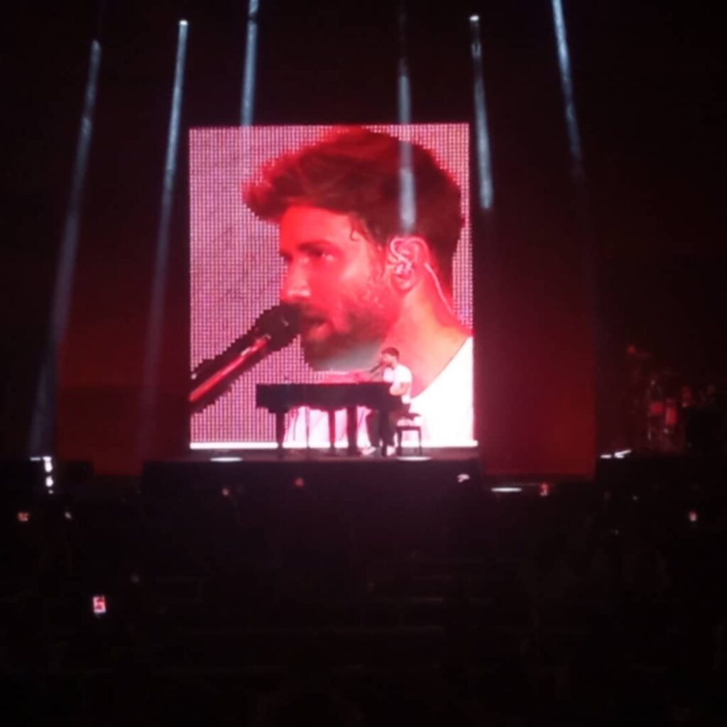 Pablo Alborán encendió el Poliedro de Caracas (videos y fotos) Pablo Alborán encendió el Poliedro de Caracas (videos y fotos)