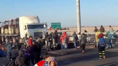 ONGs se pronuncian por situación de migrantes en la frontera de Chile y Perú
