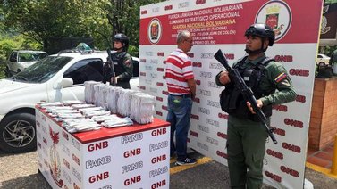 ¡Lo capturaron! Quiso pasar 15 kilos de cocaína escondida de esta manera