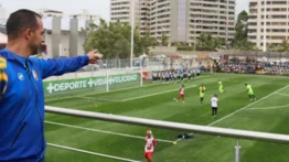 Inauguran nuevo estadio de fútbol de Camurí Chico en La Guaira
