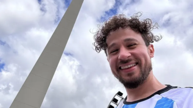 Esto dijo Luisito Comunica sobre la posible dolarización en Argentina