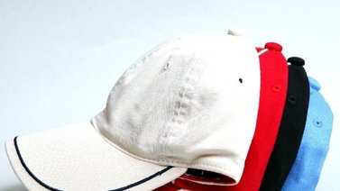 Consejos para lavar las gorras deportivas