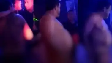 Investigan a alcalde colombiano por desnudarse en una discoteca Investigan a alcalde colombiano por desnudarse en una discoteca