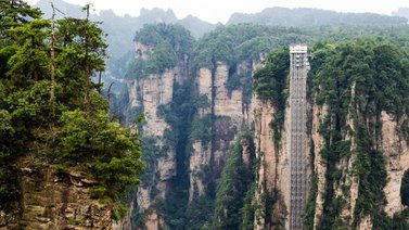 ¡Suicidio múltiple en China! Cuatro personas se quitaron la vida en simultáneo: Así lo hicieron