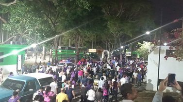 LO ÚLTIMO | Conductor embistió a feligreses durante procesión del Nazareno (+Video)