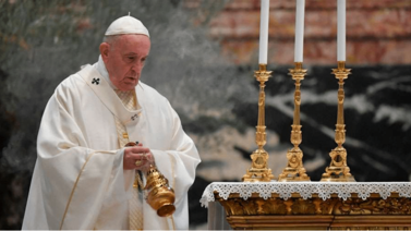 El Papa, luego de una bronquitis, dio este mensaje a sacerdotes en la misa de Jueves Santo