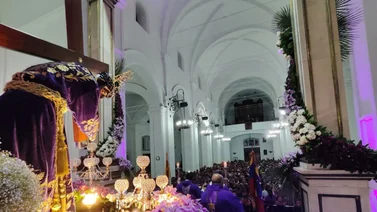 Feligreses madrugaron este Miércoles Santo para venerar al Nazareno de San Pablo