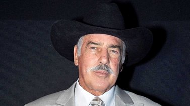En su honor: Recordando la extensa trayectoria de Andrés García