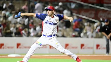 Flamante incorporación en la Liga Mayor: Delfines oficializó contratación de Raúl Valdés