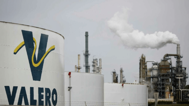 Reuters: Refinería de EEUU buscaría permiso para comprar petróleo a Pdvsa
