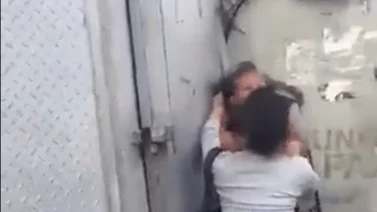 Joven forcejeó con adulta mayor que robó sus pertenencias (+Video)