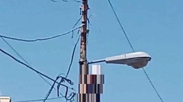 Muere hombre al manipular cables de alta tensión