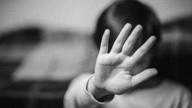 "Ves mamá, aquí están las pruebas": Niño se grabó mientras lo abusaban sexualmente