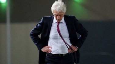 ¿Qué enardeció a Pekerman? Esto le pidió la Federación y el argentino hizo explosión