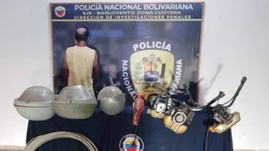 La PNB lo aprehende con las manos en la masa