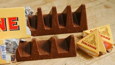 ¡Ya no más! Esto le prohibieron al famoso chocolate Toblerone