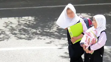 ¡Tragedia! Centenares de niñas envenenadas en colegios de Irán generan tensión en el país ¡Tragedia! Centenares de niñas envenenadas en colegios de Irán generan tensión en el país