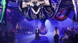 Dior convierte la pasarela en un cuento de hadas