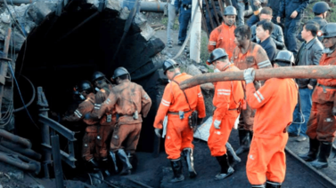 Más de 50 desaparecidos tras colapso de mina en China