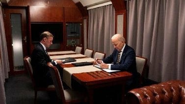 Biden llega a Polonia tras visitar Ucrania