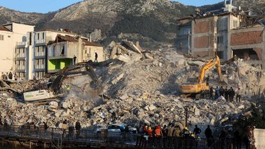 Turquía sufre nuevo terremoto: Ahora corre riesgo de Tsunami