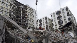 ¡Devastador! Sigue en aumento la cifra de fallecidos en Turquía