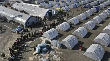 Esta es la cantidad de turcos en refugios temporales tras el terromoto Esta es la cantidad de turcos en refugios temporales tras el terromoto