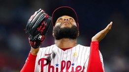 ¡Por tres temporadas! Este es el venezolano a quien los Phillies le extendieron su contrato