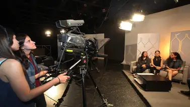 Así ajustó la Ucab el tiempo para graduar comunicadores sociales (+VIDEO) Así ajustó la Ucab el tiempo para graduar comunicadores sociales (+VIDEO)