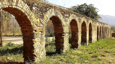 Venta y reventa de los terrenos de un pueblo