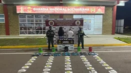 Hallan envoltorios de marihuana en una encomienda