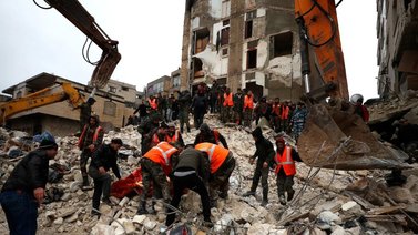 Cifra de muertos en Turquía y Siria supera los 4.300