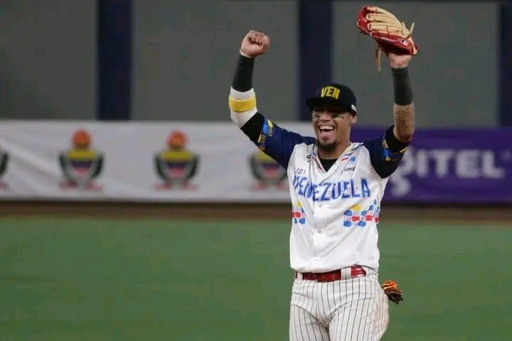 Así marcha la serie particular entre Caracas y Licey en la Serie del Caribe Así marcha la serie particular entre Caracas y Licey en la Serie del Caribe