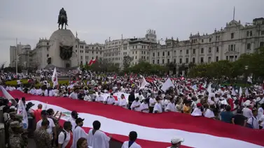 Miles de personas marchan en Perú contra el gobierno de Boluarte Miles de personas marchan en Perú contra el gobierno de Boluarte