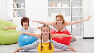 Niños que se ejercitan son niños sanos e inteligentes