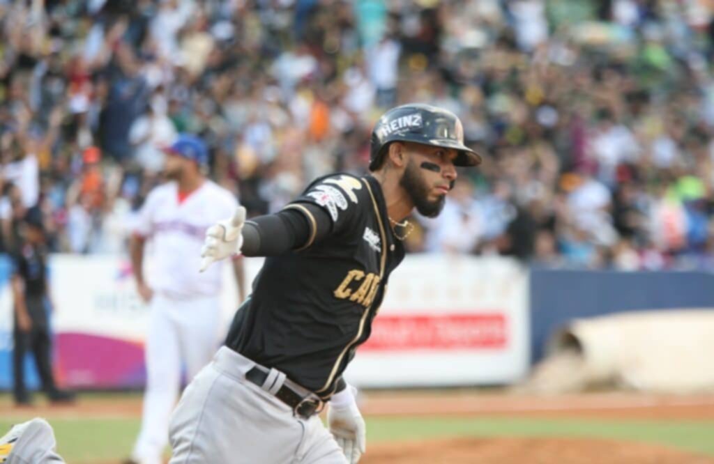 ¡Un fuerte rugido retumba en el Universitario! Los Leones del Caracas quedan a un triunfo del título en la LVBP ¡Un fuerte rugido retumba en el Universitario! Los Leones del Caracas quedan a un triunfo del título en la LVBP