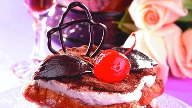 Tiramisú clásico a base de galletas y café