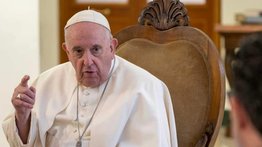 Papa Francisco: firmé mi renuncia en caso de impedimento médico