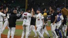 ¡Un rugido se escuchó en el Universitario! Por estos motivos los Leones del Caracas ganaron el primero de la final