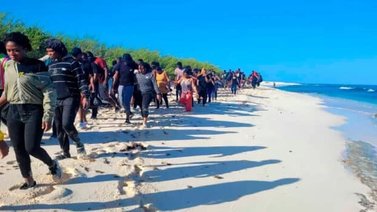 Rescatan a 55 migrantes en una isla deshabitada de Puerto Rico