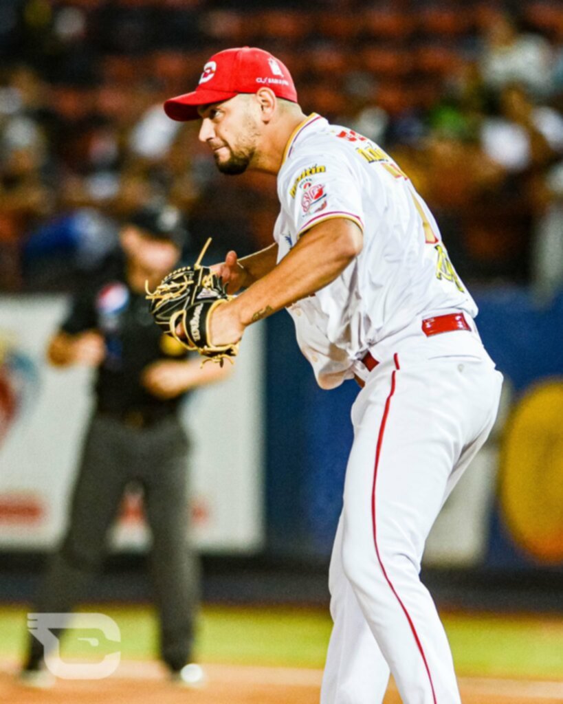 ¡Cardenales siguen con vida! Blanquearon en Barquisimeto y comieron arepas de León ¡Cardenales siguen con vida! Blanquearon en Barquisimeto y comieron arepas de León