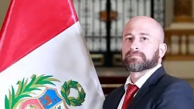 Ministro del Trabajo renunció por muertes durante las protestas en Perú Ministro del Trabajo renunció por muertes durante las protestas en Perú