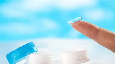 Forma correcta de limpiar los lentes de contacto Forma correcta de limpiar los lentes de contacto