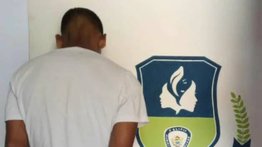 Aprehendido tras pegarle a su pareja porque se le quemó la comida