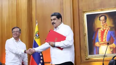 Maduro califica de “fructífera” su primer encuentro con Gustavo Petro Maduro califica de “fructífera” su primer encuentro con Gustavo Petro