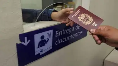 Realizan jornada especial de entrega de pasaportes a venezolanos en RD Realizan jornada especial de entrega de pasaportes a venezolanos en RD